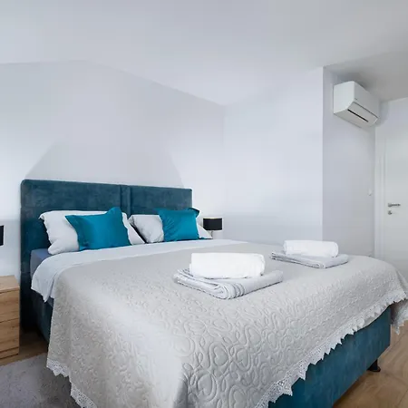 Апартаменти Premium Vergottini